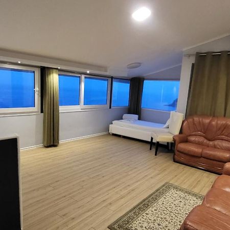 Jon Rooms Himare Exterior foto